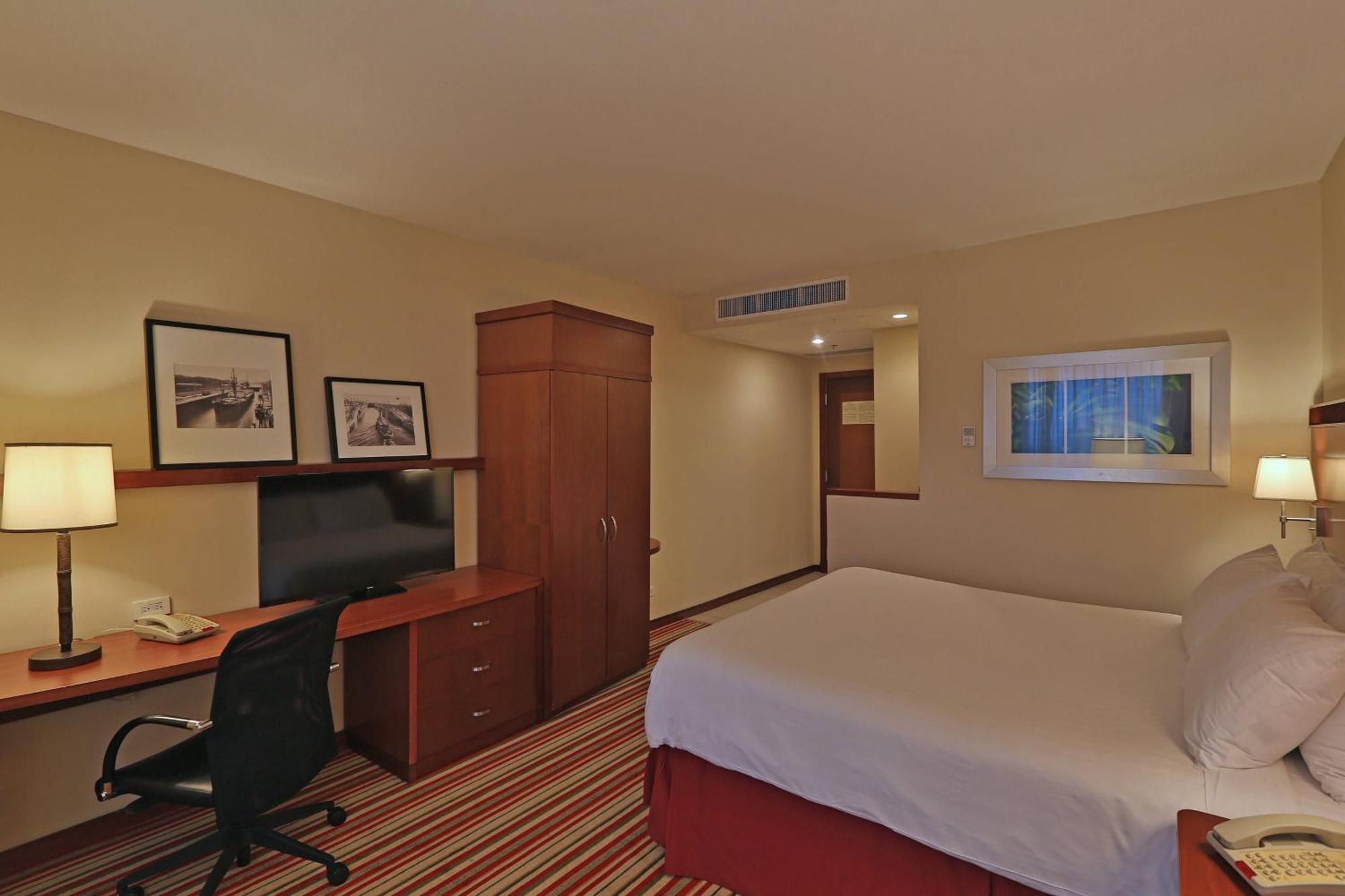 Courtyard By Marriott Panama Multiplaza Mall Екстер'єр фото